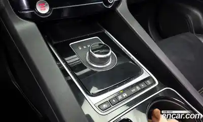 Jaguar F-Pace 2016 2.0 гидро в Москве № 1404536, миниатюра 9