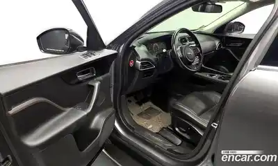 Jaguar F-Pace 2016 2.0 гидро в Москве № 1404536, миниатюра 10