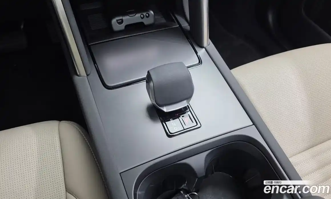 Land Rover Discovery Sport 2025 2.0 гидро в Москве № 1405035, фото 18