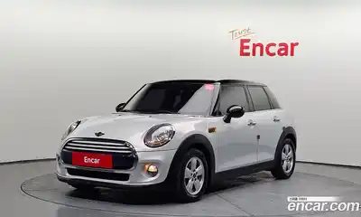 Mini Cooper, 2015