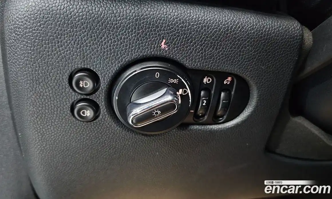 Mini Cooper 2015 1.5 гидро в Москве № 1405248, фото 19
