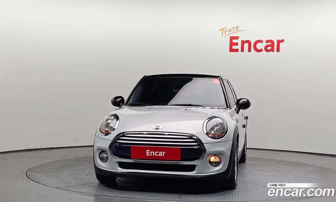 Mini Cooper 2015 1.5 гидро в Москве № 1405248, фото 3