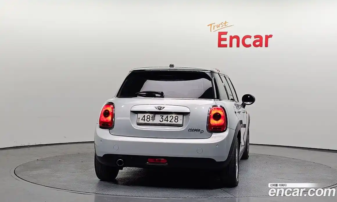 Mini Cooper 2015 1.5 гидро в Москве № 1405248, фото 4