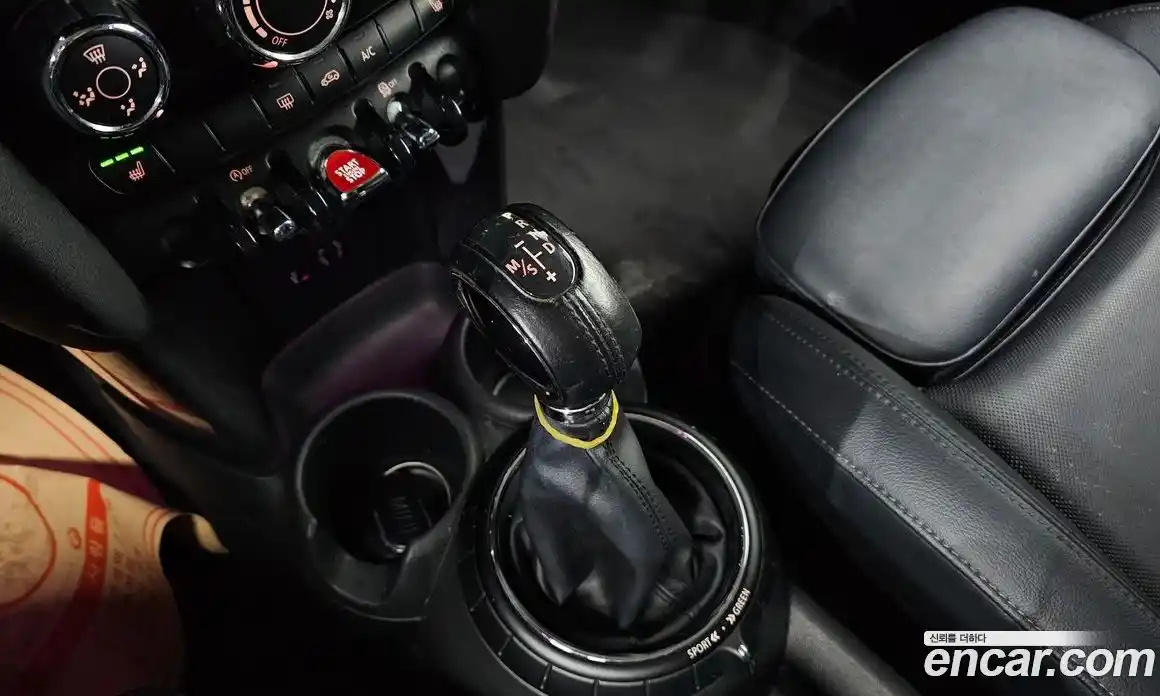 Mini Cooper 2015 1.5 гидро в Москве № 1405248, фото 9