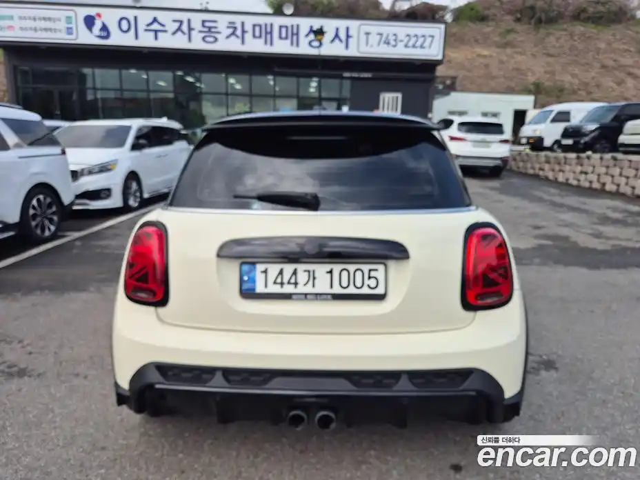 Mini Cooper 2021 2.0 гидро в Москве № 1405304, фото 6