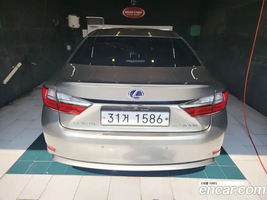 Lexus ES 2017 2.5 гидро в Москве № 1405429, фото 3