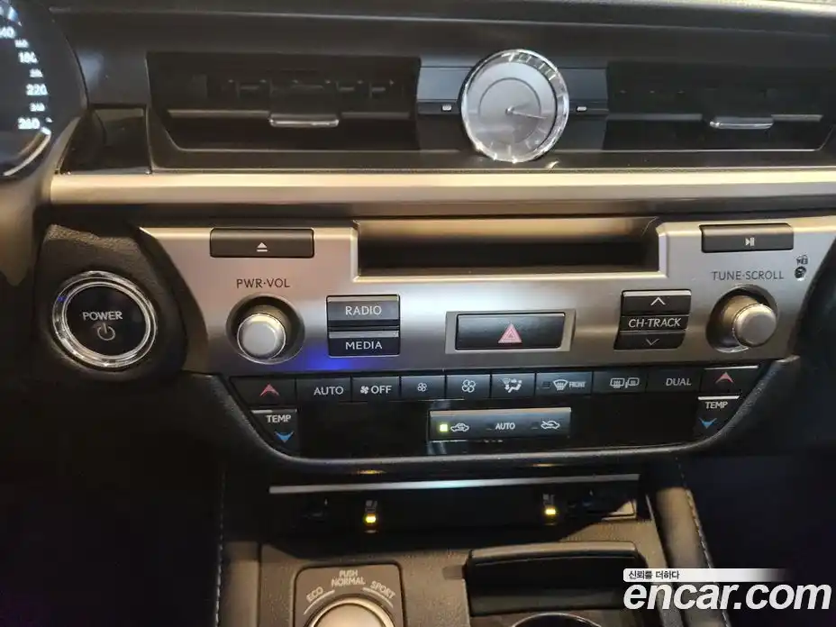 Lexus ES 2017 2.5 гидро в Москве № 1405429, фото 9