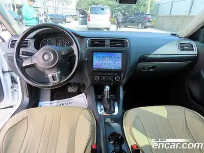 Volkswagen Jetta 2011 2.0 гидро в Москве № 1405698, миниатюра 7