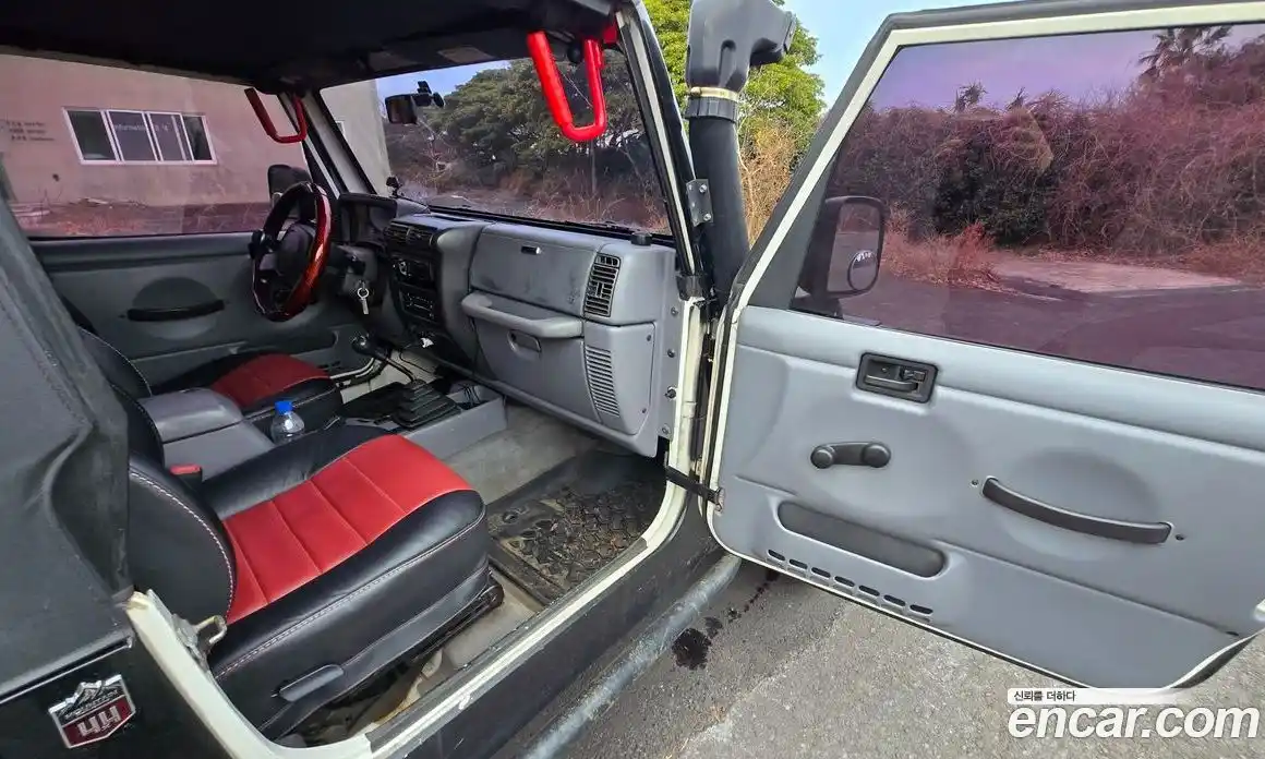 Jeep Wrangler 1997 2.5 механика в Москве № 1405886, фото 11