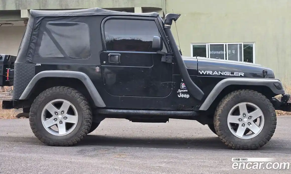 Jeep Wrangler 1997 2.5 механика в Москве № 1405886, фото 5