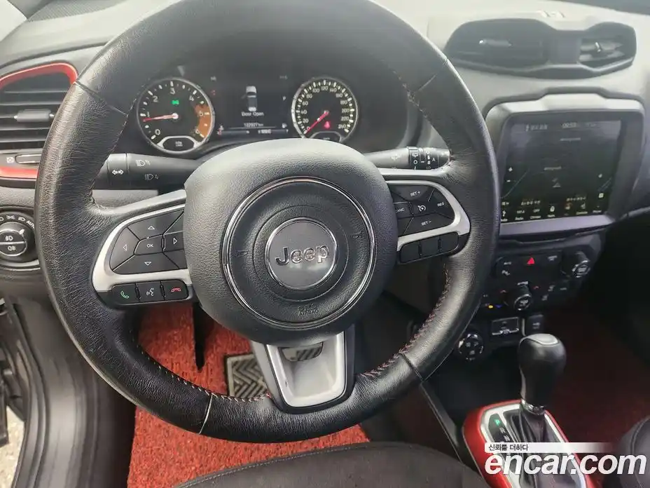 Jeep Renegade 2018 2.0 гидро в Москве № 1405942, фото 14