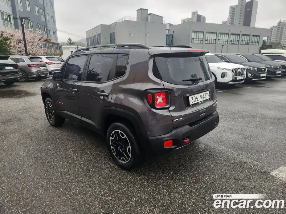 Jeep Renegade 2018 2.0 гидро в Москве № 1405942, фото 5