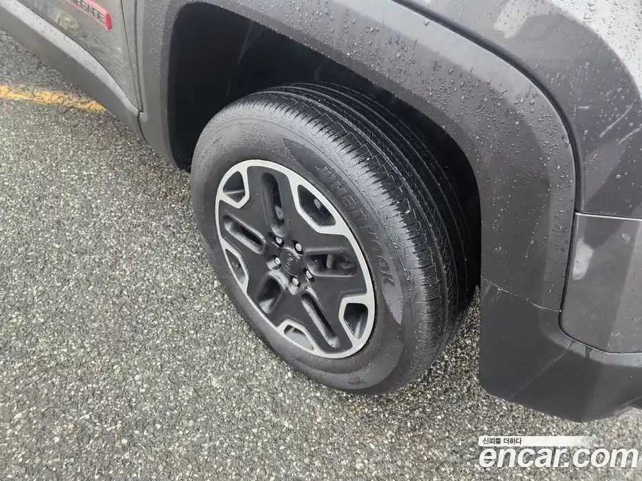 Jeep Renegade 2018 2.0 гидро в Москве № 1405942, фото 8