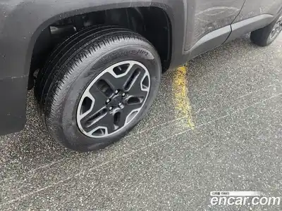 Jeep Renegade 2018 2.0 гидро в Москве № 1405942, миниатюра 9
