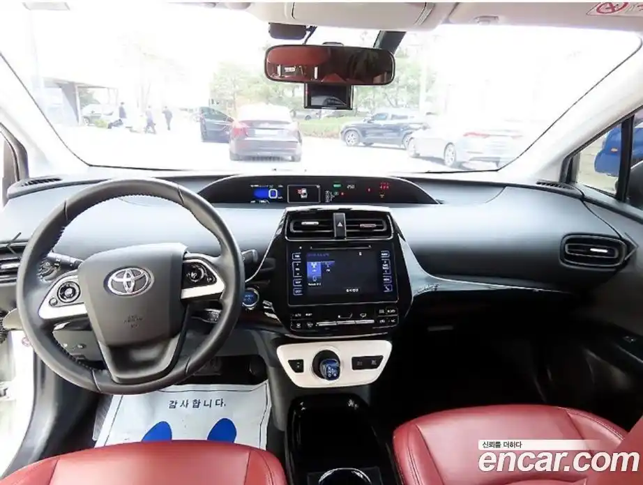 Toyota Prius 2017 1.8 гидро в Москве № 1406012, фото 7