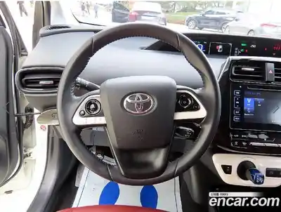 Toyota Prius 2017 1.8 гидро в Москве № 1406012, миниатюра 8