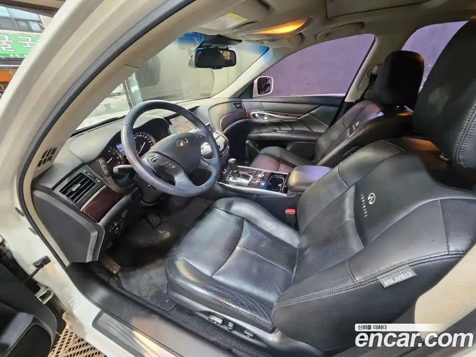 Infiniti M 2012 3.7 гидро в Москве № 1406285, фото 9