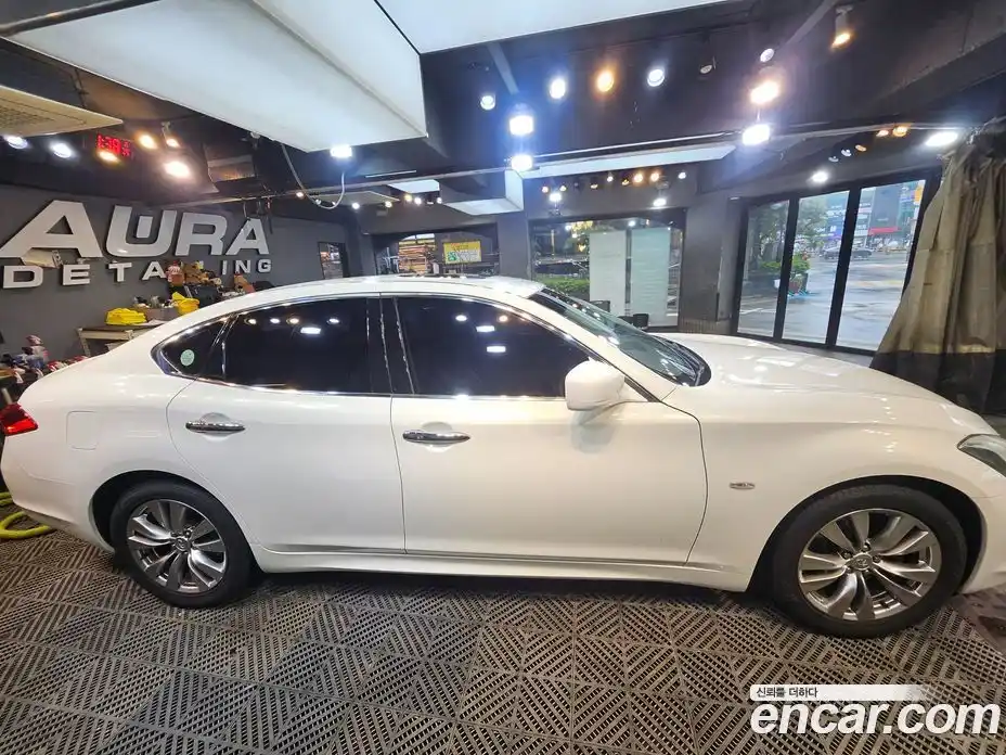 Infiniti M 2012 3.7 гидро в Москве № 1406285, фото 10