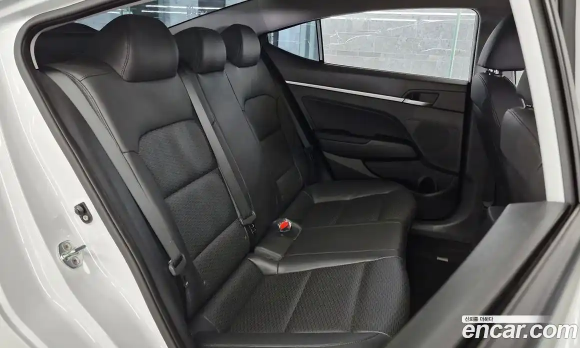 Hyundai Avante 2019 1.6 гидро в Москве № 1417139, фото 12