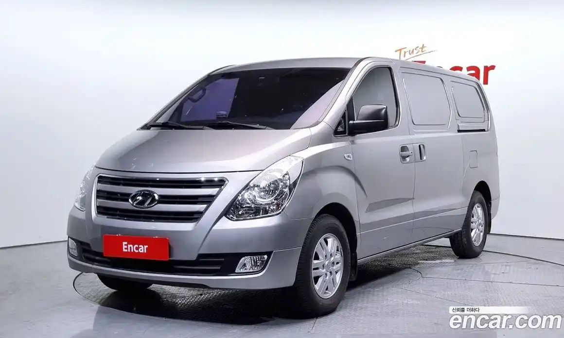 Hyundai Starex 2016 2.5 Автомат в Москве № 1417280, фото 1