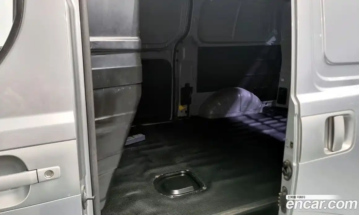 Hyundai Starex 2016 2.5 Автомат в Москве № 1417280, фото 11