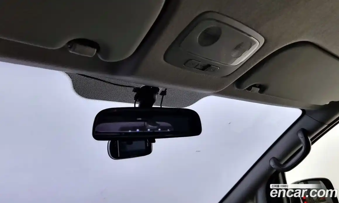 Hyundai Starex 2016 2.5 Автомат в Москве № 1417280, фото 17