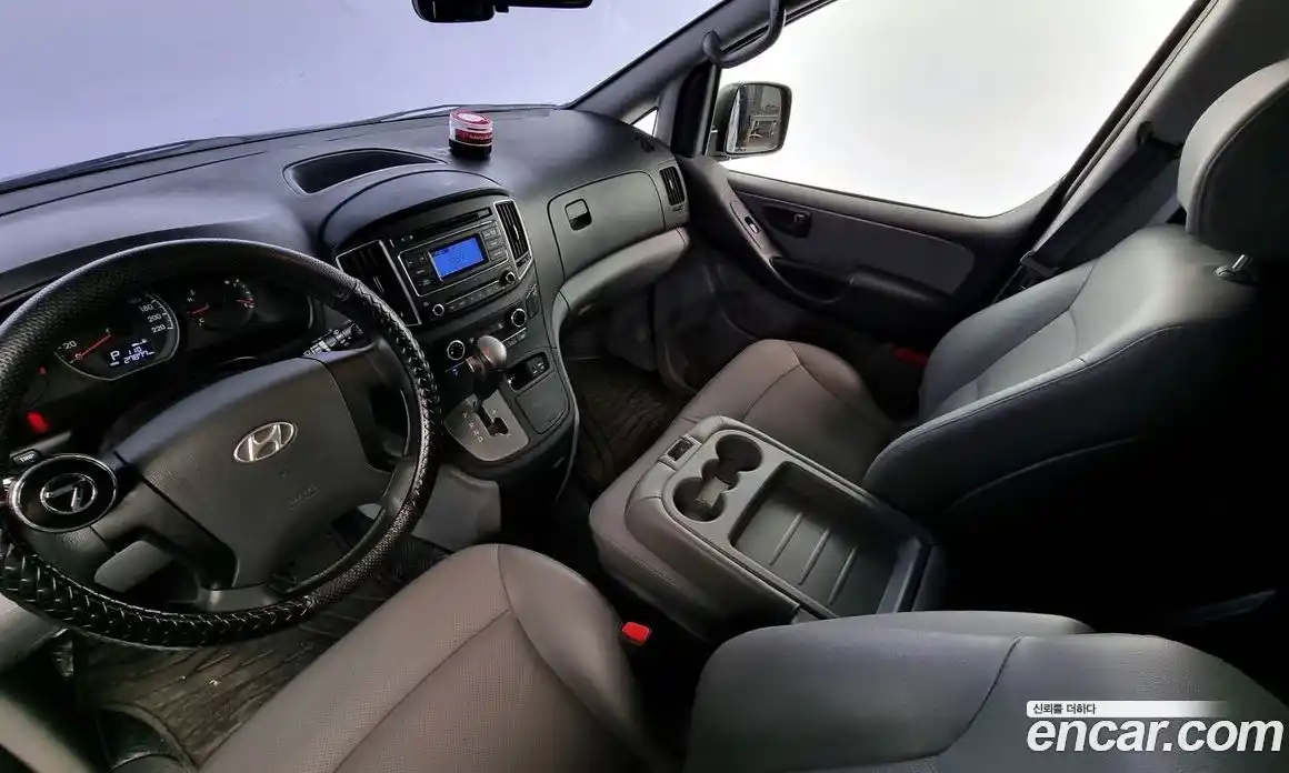 Hyundai Starex 2016 2.5 Автомат в Москве № 1417280, фото 7