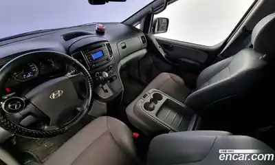 Hyundai Starex 2016 2.5 Автомат в Москве № 1417280, миниатюра 7