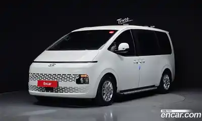 Hyundai Staria, 2023