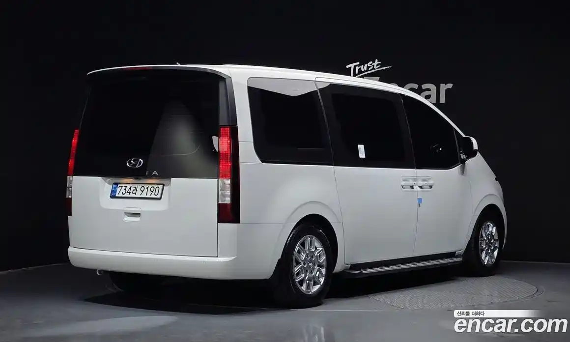 Hyundai Staria 2023 2.2 гидро в Москве № 1417309, фото 4