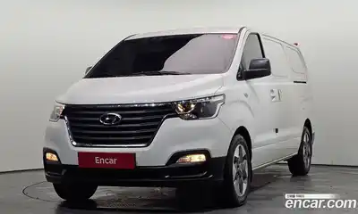 Hyundai Starex Van 3-Seater Style