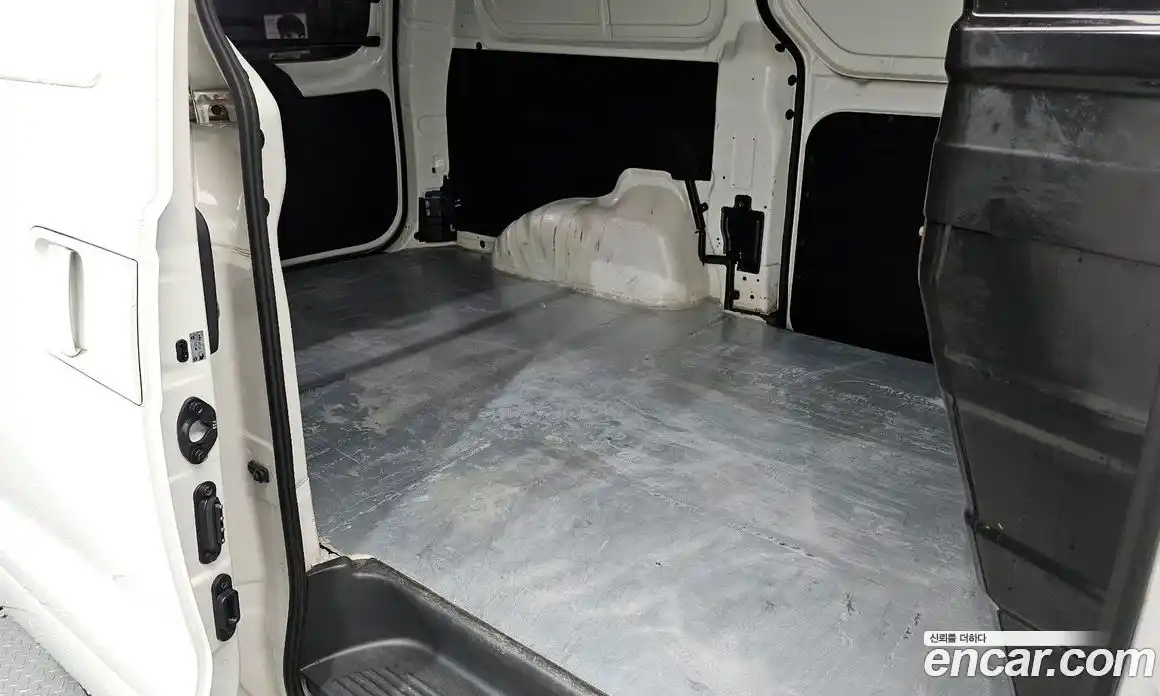 Hyundai Starex 2020 2.5 Автомат в Москве № 1417385, фото 12