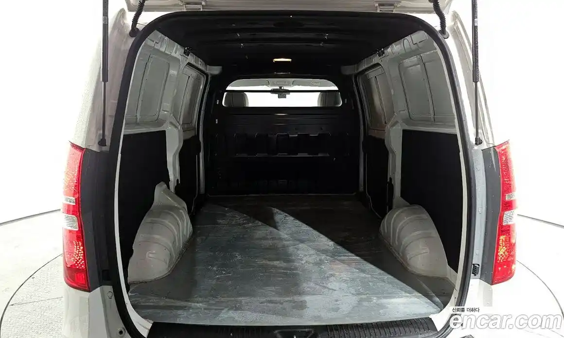 Hyundai Starex 2020 2.5 Автомат в Москве № 1417385, фото 20