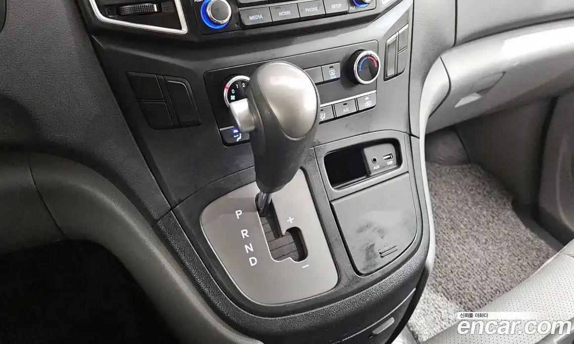 Hyundai Starex 2020 2.5 Автомат в Москве № 1417385, фото 9