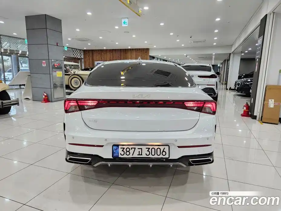 Kia K5 2022 2.0 гидро в Москве № 1417898, фото 4