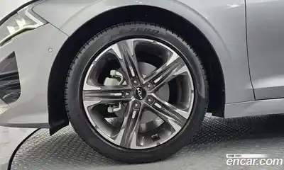 Kia K5 2023 2.0 гидро в Москве № 1418160, миниатюра 5
