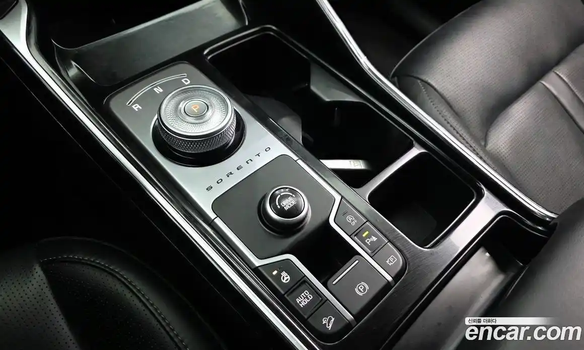 Kia Sorento 2023 2.5 гидро в Москве № 1418412, фото 9