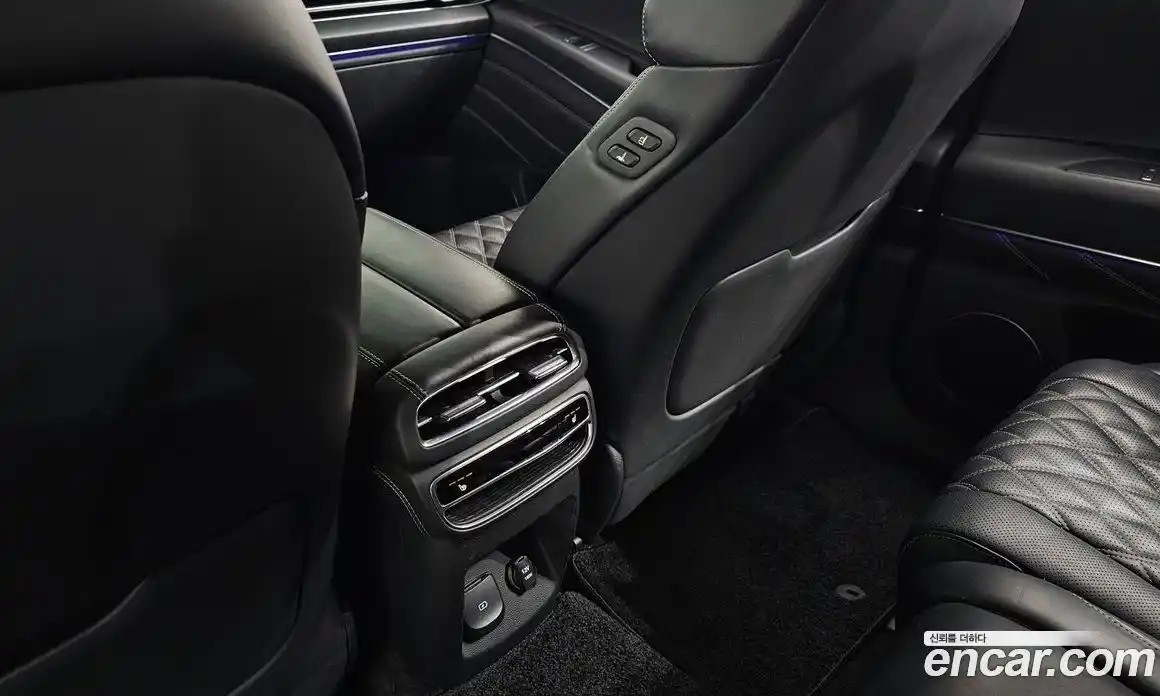 Genesis GV80 2020 2.5 Автомат в Москве № 1418473, фото 17