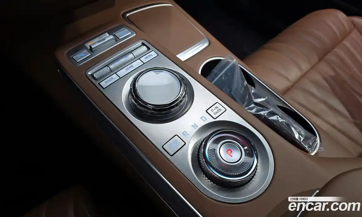 Genesis GV70 2023 2.5 Автомат в Москве № 1418483, фото 9