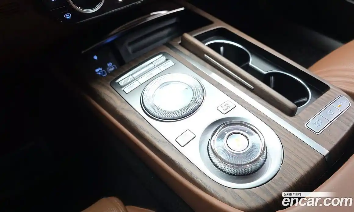 Genesis G80 2022 2.5 Автомат в Москве № 1418535, фото 9