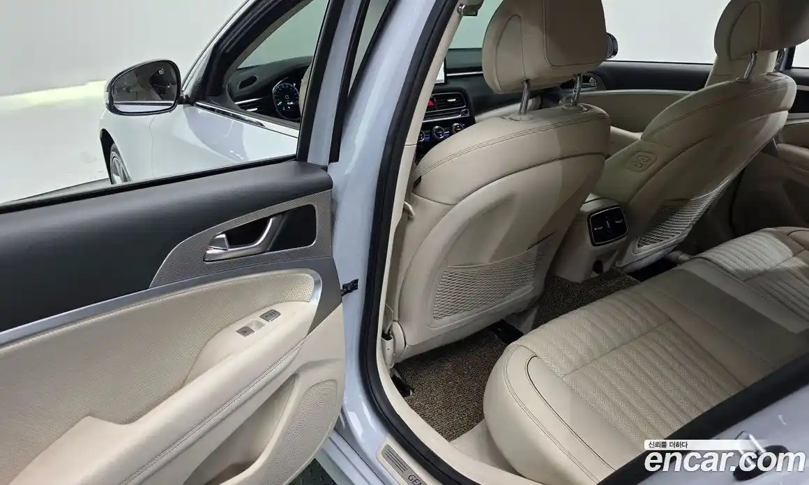 Genesis G70 2021 2.0 Автомат в Москве № 1418562, фото 17