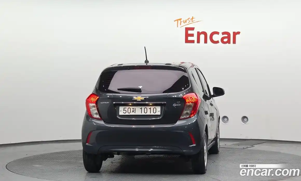 Chevrolet Spark 2017 1.0 гидро в Москве, фото 4