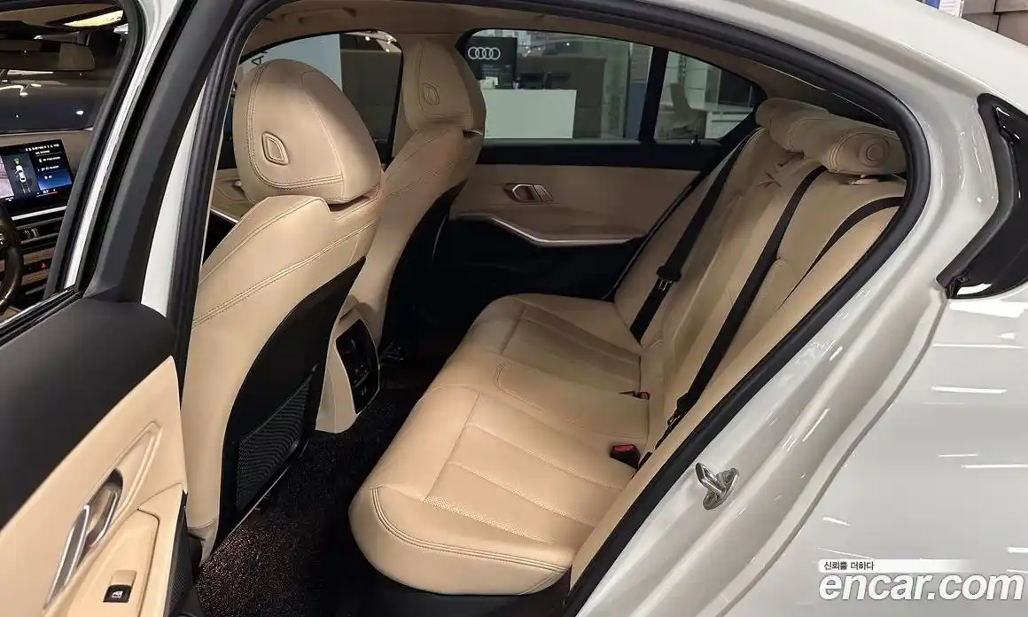 BMW 3-Series 2022 2.0 Автомат в Москве № 1420607, фото 11