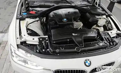 BMW 3-Series 2018 2.0 Автомат в Москве № 1420638, миниатюра 5