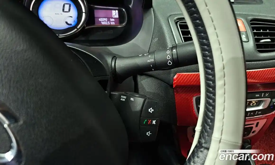 Renault SM3 2015 1.6 гидро в Москве № 1420741, фото 19