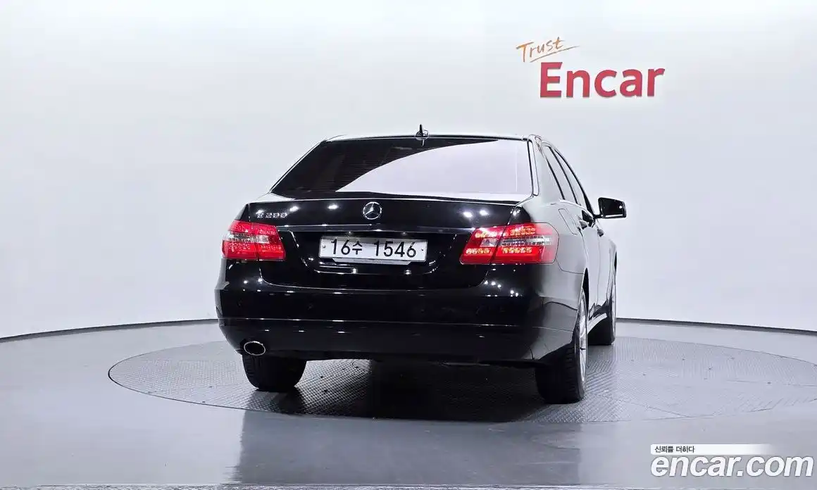 Mercedes-Benz E-Class 2013 1.8 гидро в Москве № 1421991, фото 4