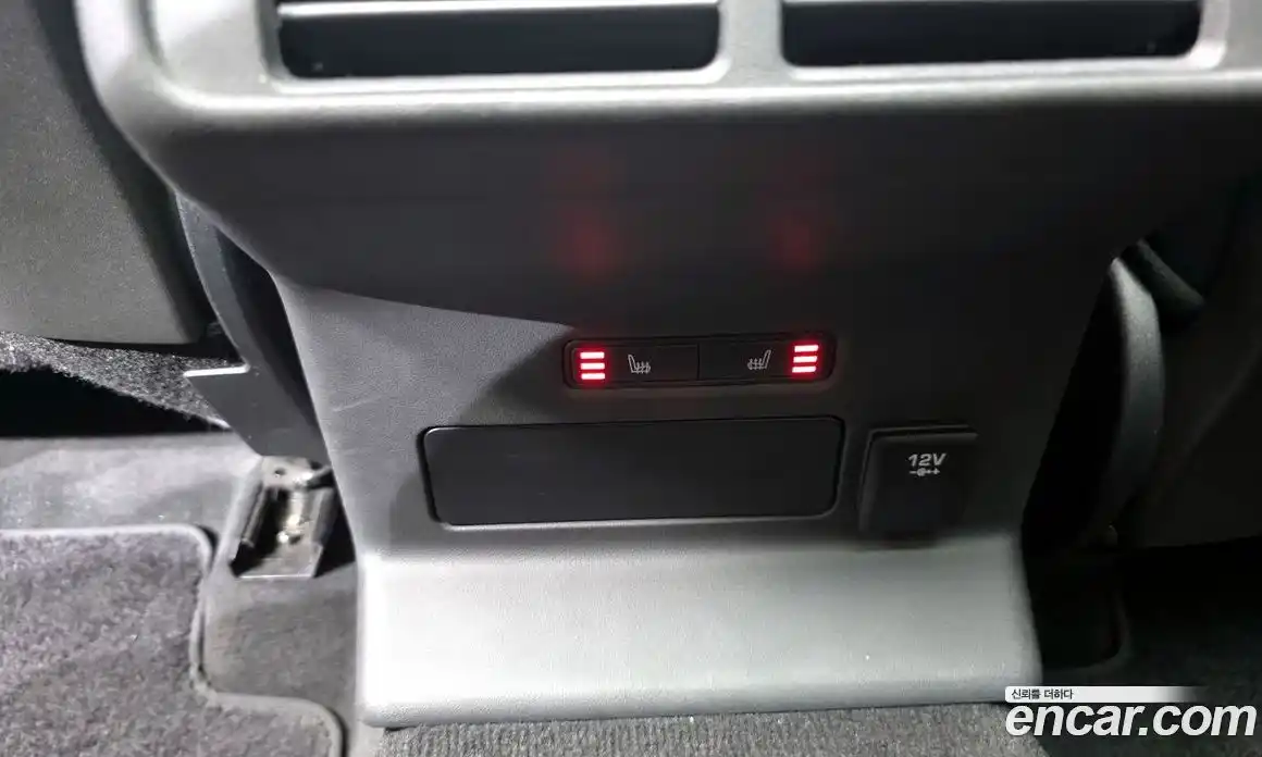 Land Rover Range-Rover Velar 2018 3.0 гидро в Москве № 1423331, фото 19