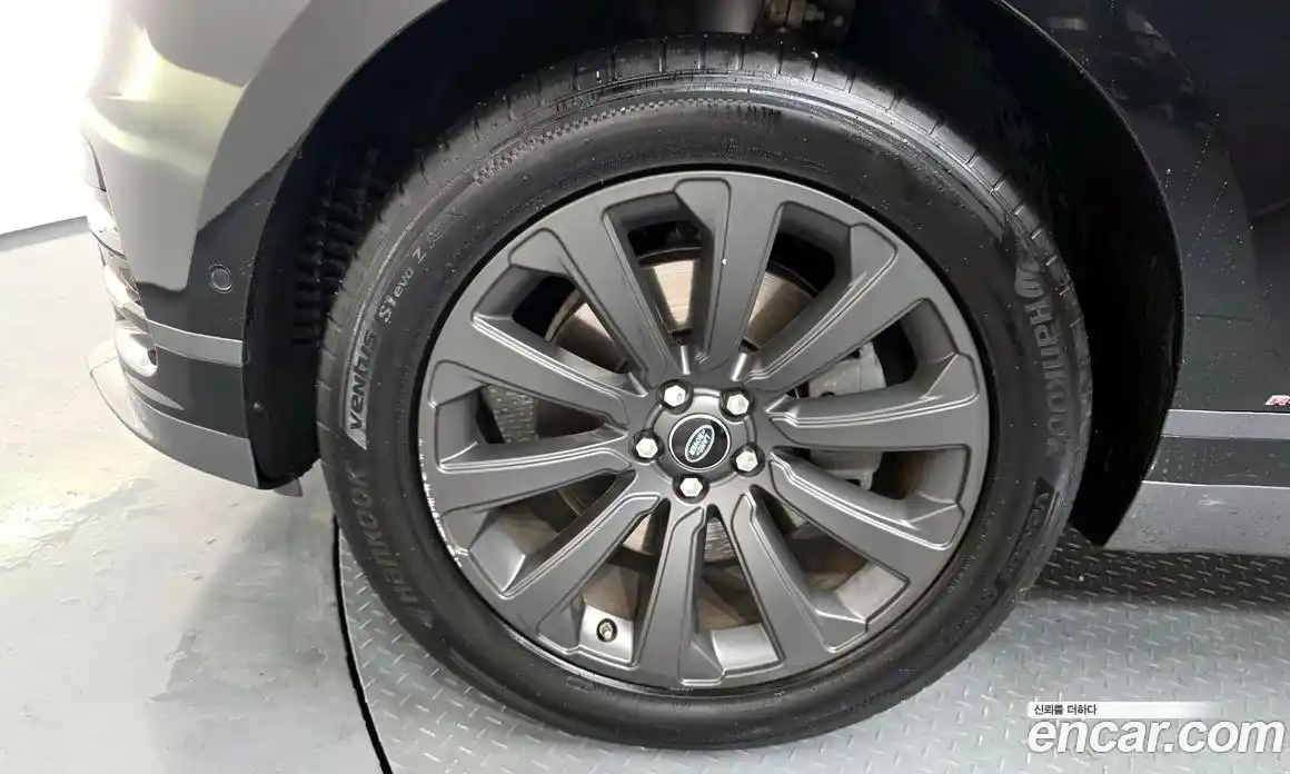 Land Rover Range-Rover Velar 2018 3.0 гидро в Москве № 1423331, фото 5