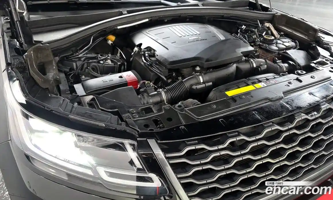 Land Rover Range-Rover Velar 2018 3.0 гидро в Москве № 1423331, фото 6