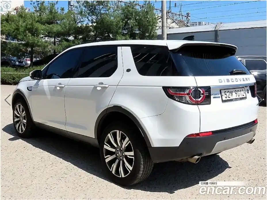 Land Rover Discovery Sport 2017 2.0 гидро в Москве № 1423427, фото 3